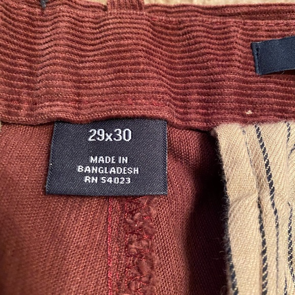 Gapkhakis maroon corduroys - Picture 3 of 6